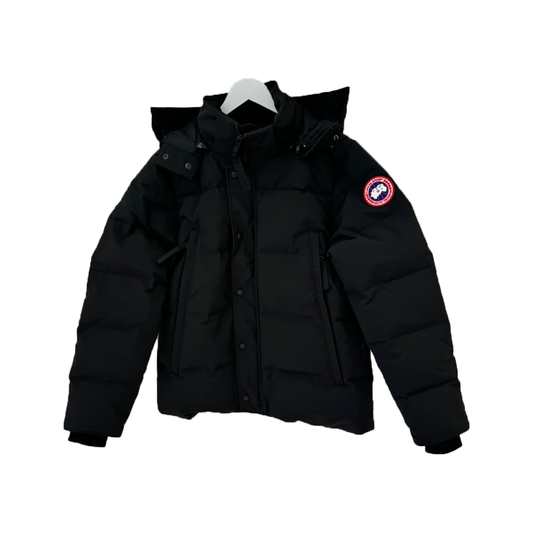 CANADA GOOSE WYNDHAM PARKA IN BLACK WITH THE ICONIC BADGE