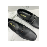 PRELOVED BLACK LEATHER SLIP ON LOAFERS IN BLACK