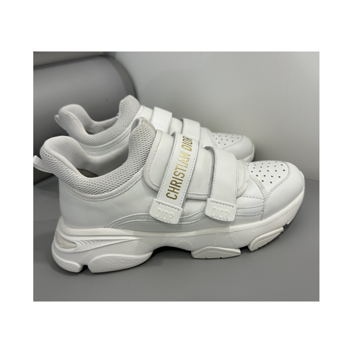PRELOVED D-WANDER DIOR TRAINERS IN WHITE
