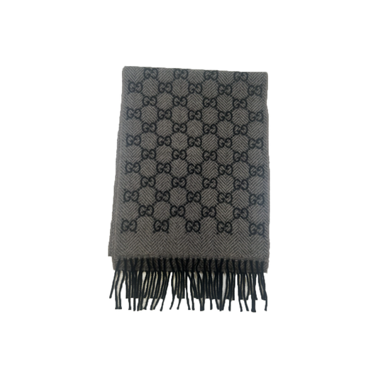 GUCCI GG LOGO MONOGRAM SCARF IN BLACK/ANTHRACITE
