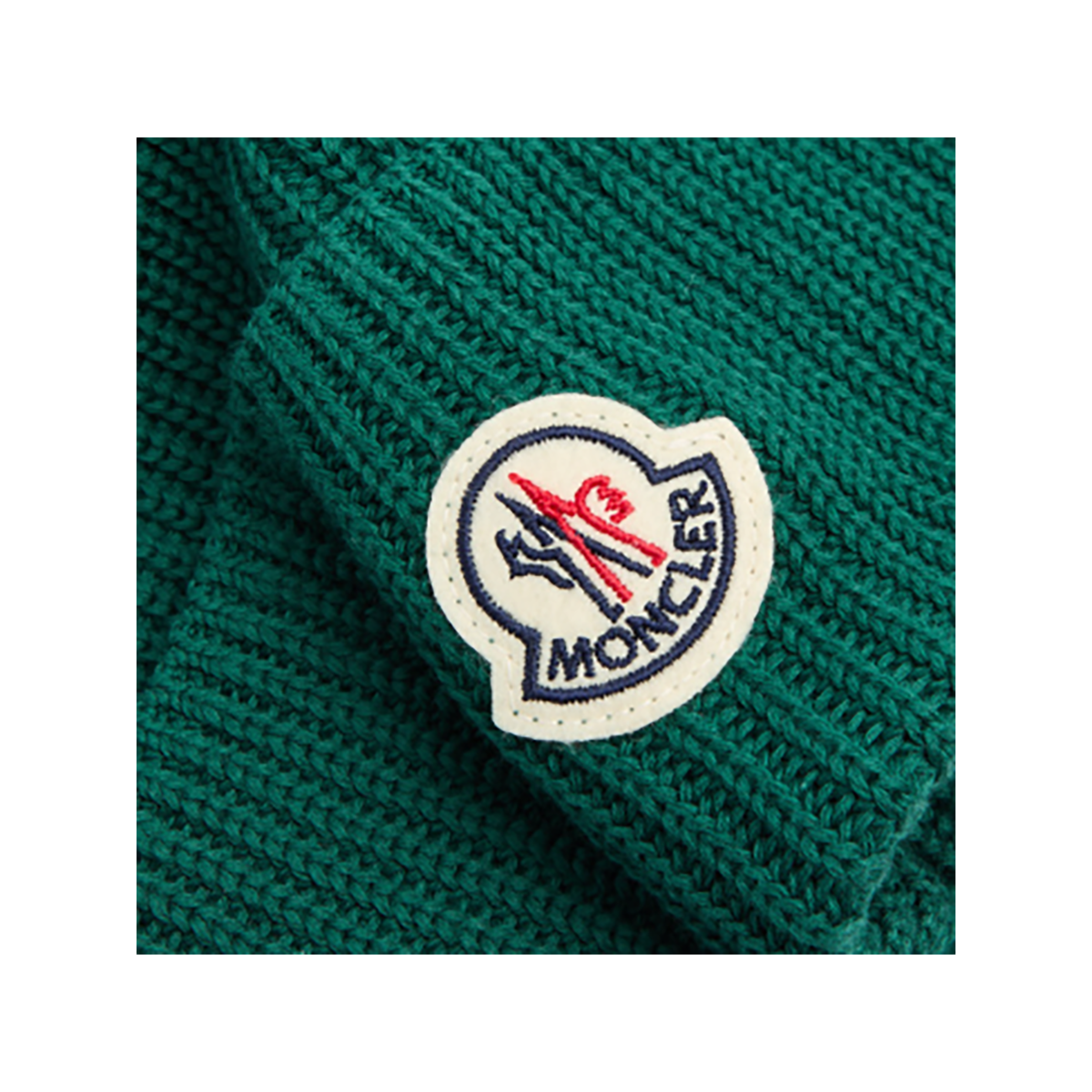MONCLER LOGO RIBBED COTTON BEANIE IN GREEN