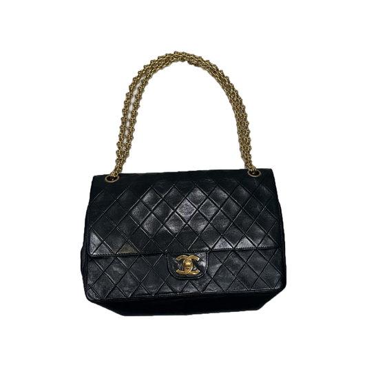 PRELOVED CHANEL CLASSIC DOUBLE FLAP BAG IN BLACK