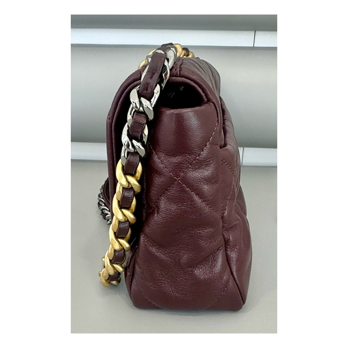 PRELOVED CHANEL BROWN QUILTED LEATHER FLAP MEDIUM BAG