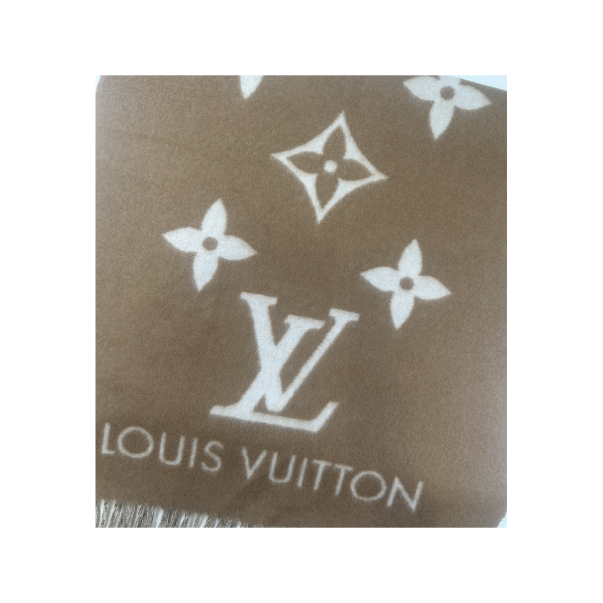 PRELOVED LOUIS VUITTON REYKJAVIK MONOGRAM SCARF IN BEIGE