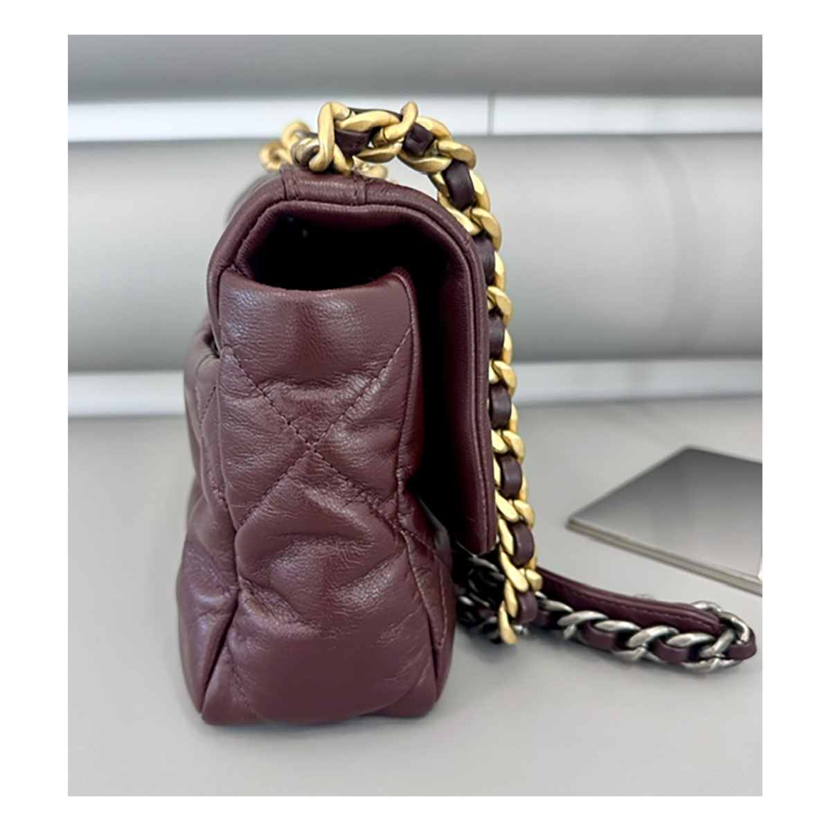 PRELOVED CHANEL BROWN QUILTED LEATHER FLAP MEDIUM BAG