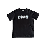 DIOR DANIEL ARSHAM LOGO T-SHIRT IN BLACK