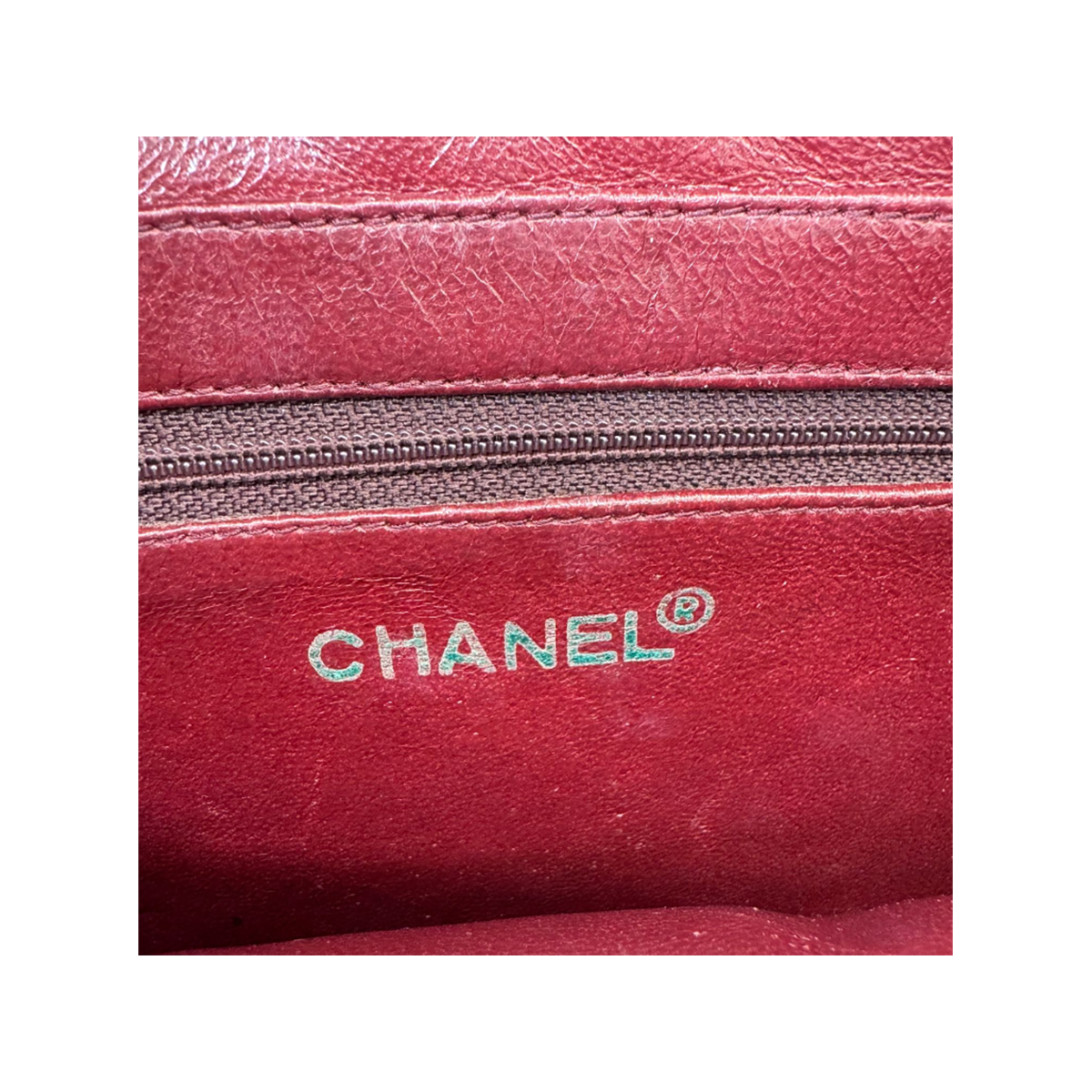 CHANEL QUILTED CHAIN SHOULDER BAG IN BLACK
